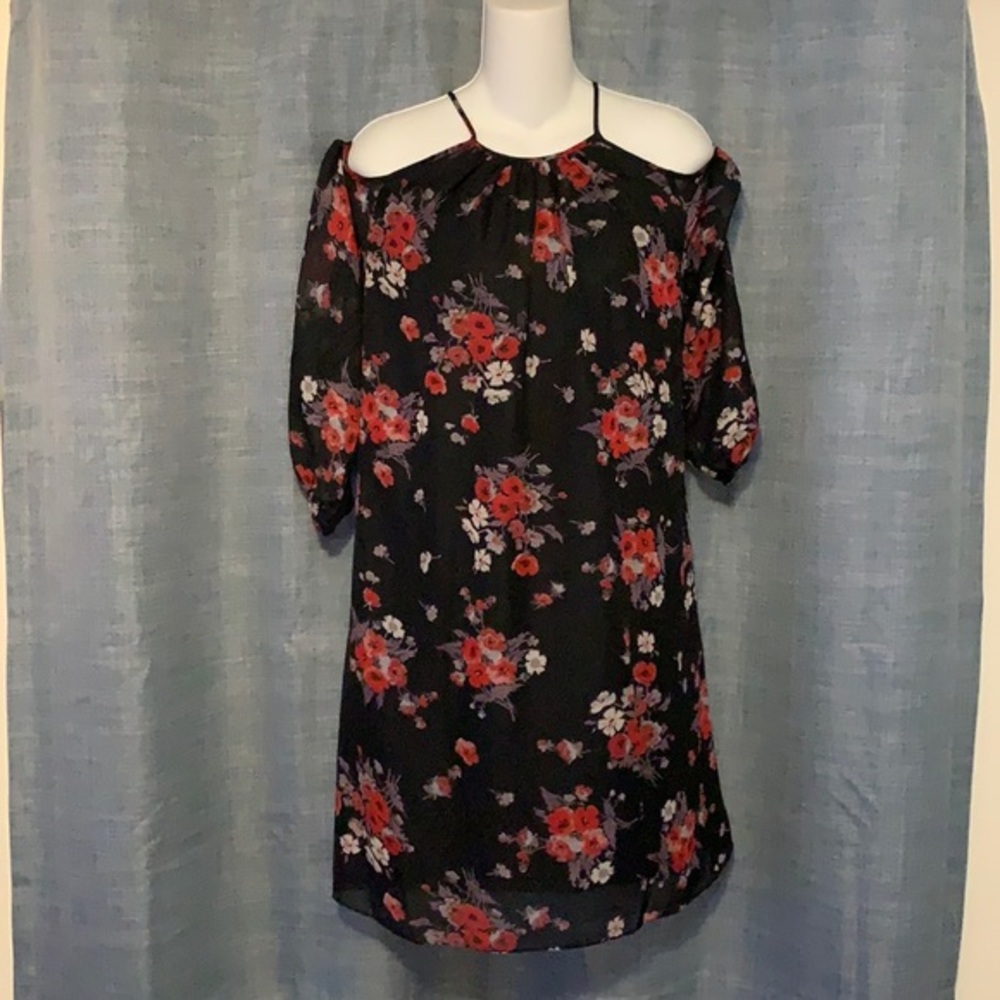 Ladies size 8 Cold Shoulder Dress American Living